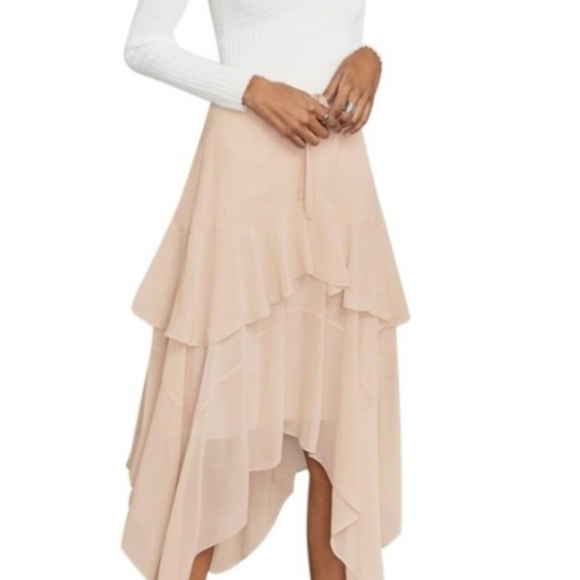🌟HP🌟BCBGMAXAZRIA skirt barely pink - Picture 1 of 8